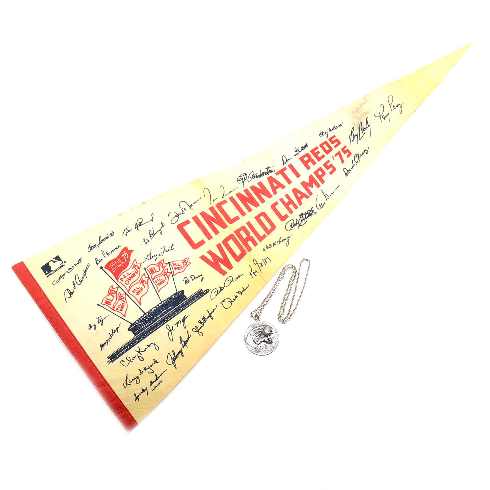 1975 Reds Medallion and Pennant