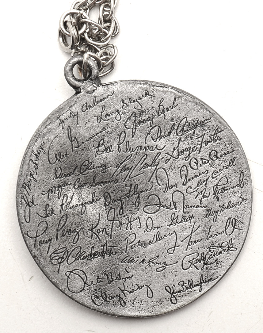 1975 Reds Medallion and Pennant