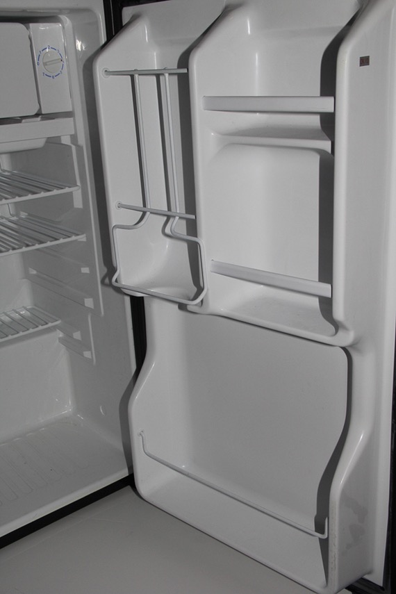 Magic Chef Mini Refrigerator