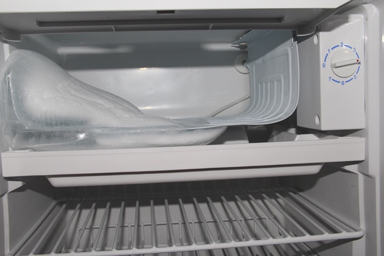 Magic Chef Mini Refrigerator