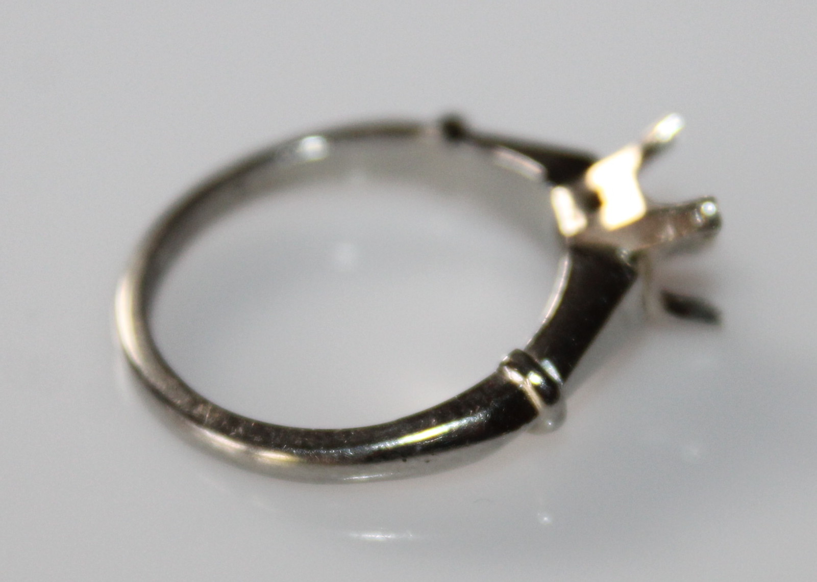 14K White Gold Engagement Ring Mounting