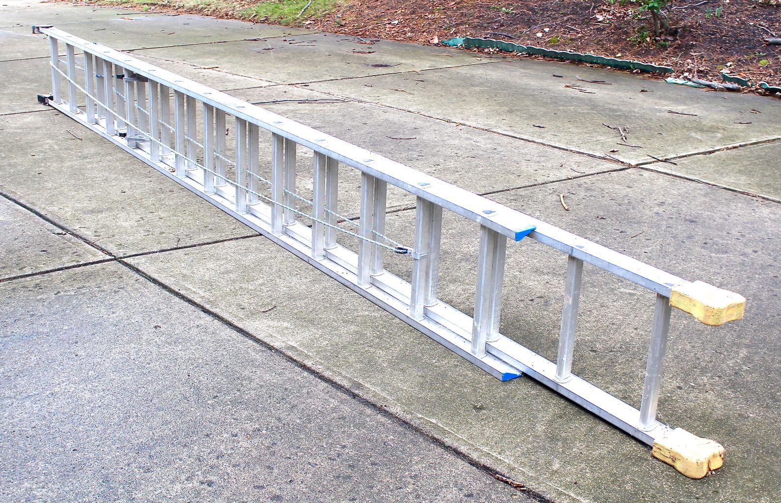 Werner 28 Foot Extension Ladder