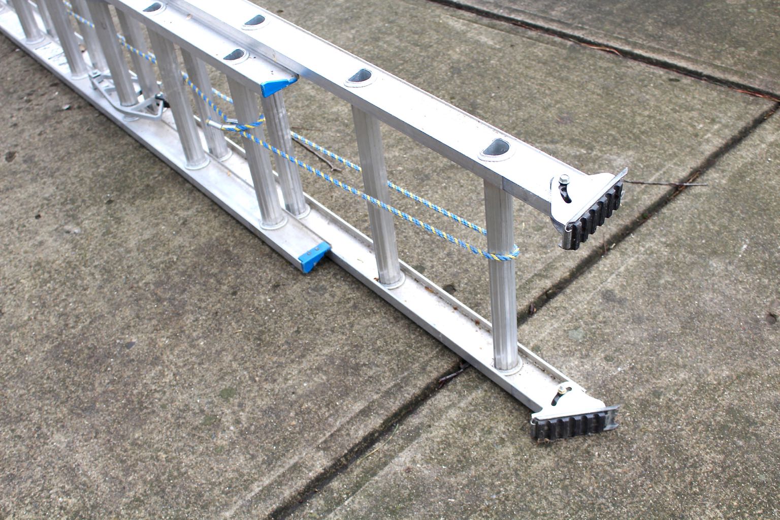 Werner 28 Foot Extension Ladder