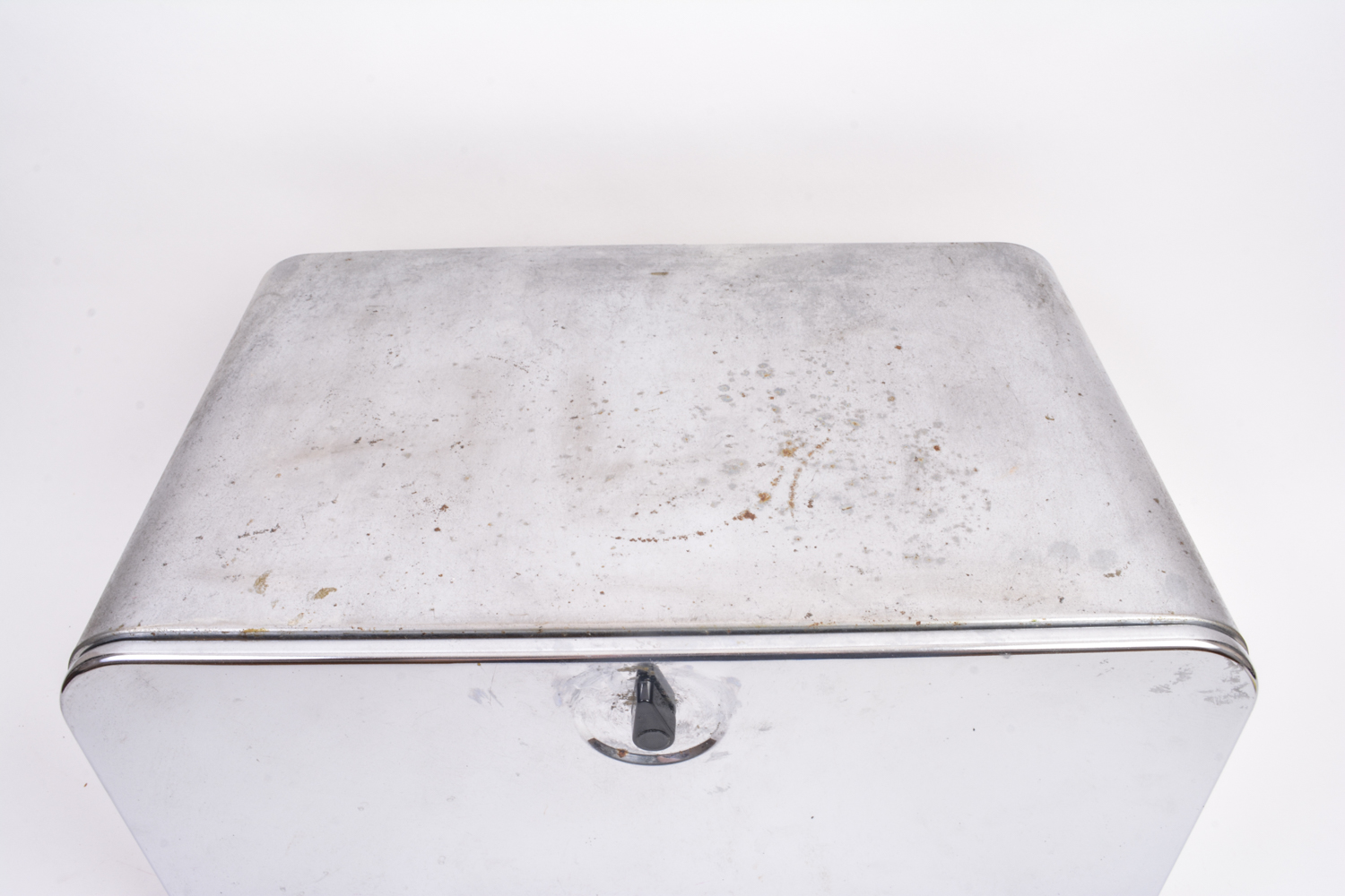 Vintage Pantry Queen Bread Box