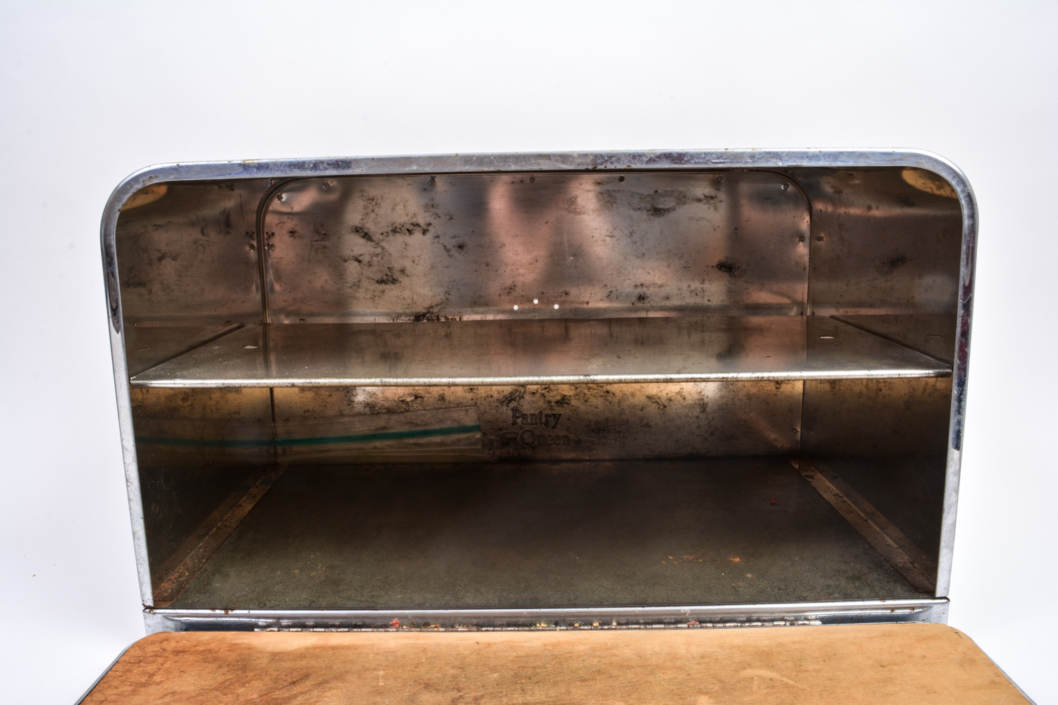 Vintage Pantry Queen Bread Box