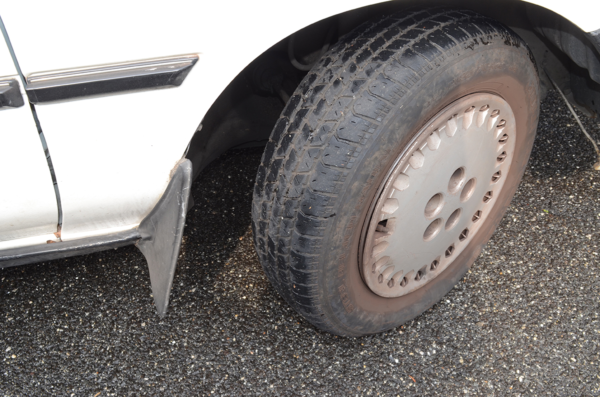 1990 Toyota Camry DX Sedan