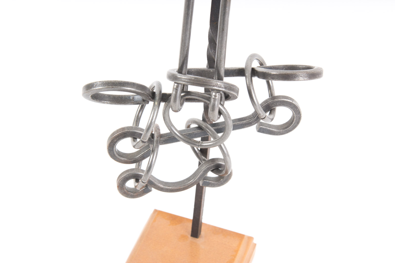 Tucker-Jones House Metal Tavern Puzzles with Stands