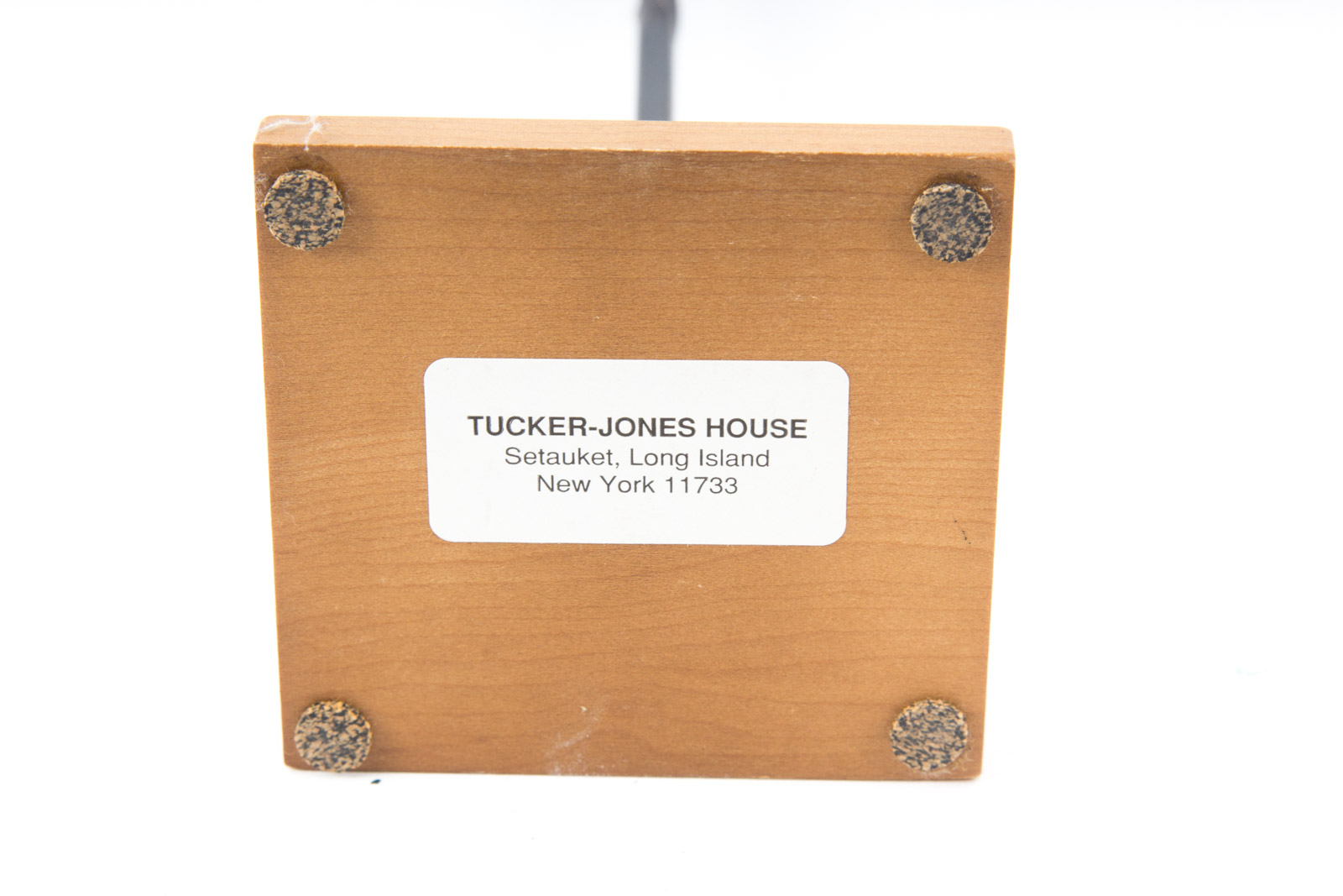 Tucker-Jones House Metal Tavern Puzzles with Stands