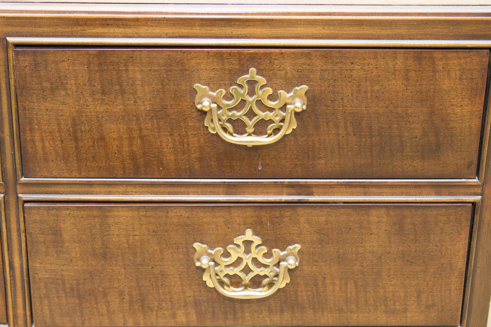 Vintage Henredon Dresser with Mirror