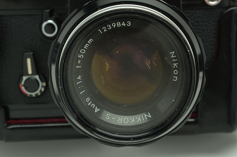 Nikon F2 Photomic 35mm Camera