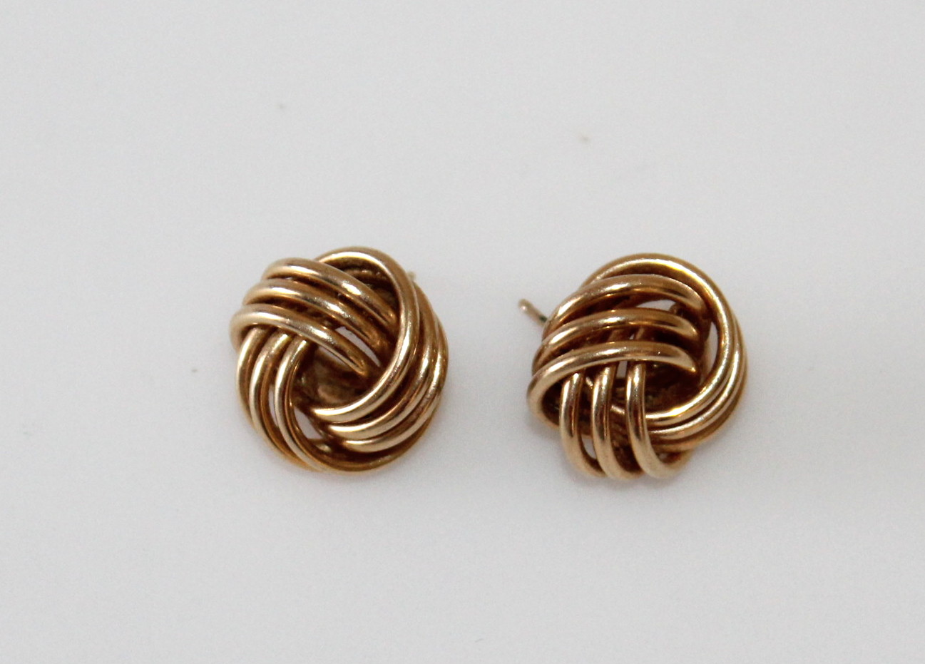 14K Gold Knot Earrings