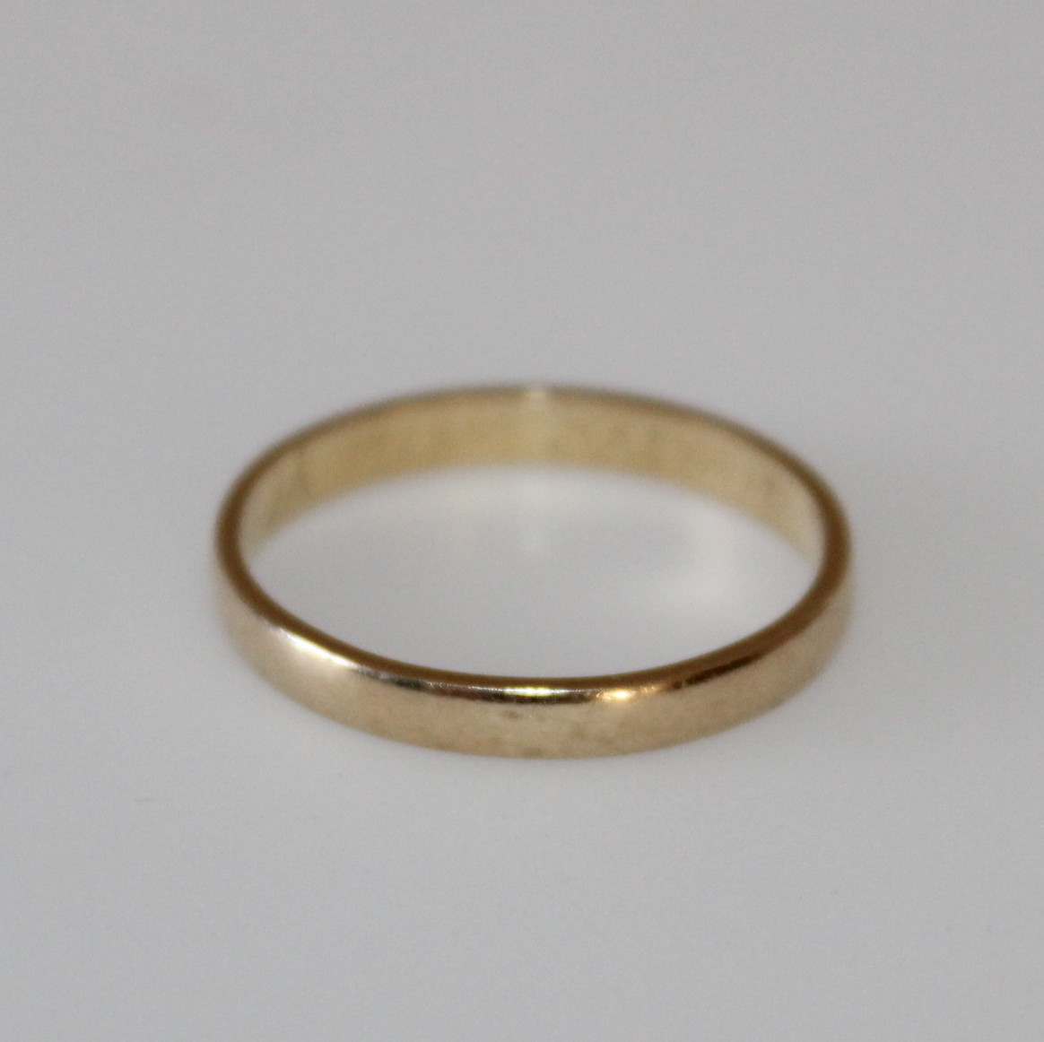 Women's 14K Gold Wedding Band