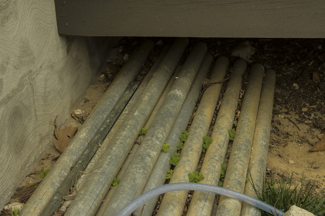 Industrial Railing Poles and Fittings