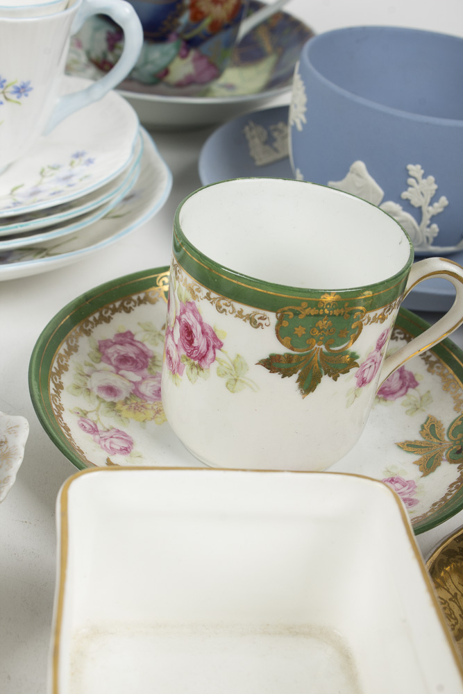 Assorted Ceramic Tea Set Pieces