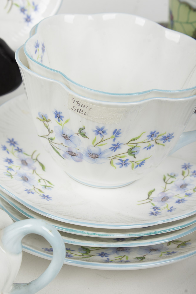 Assorted Ceramic Tea Set Pieces