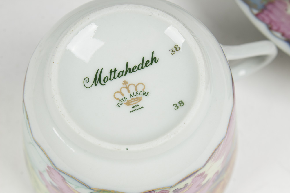 Assorted Ceramic Tea Set Pieces