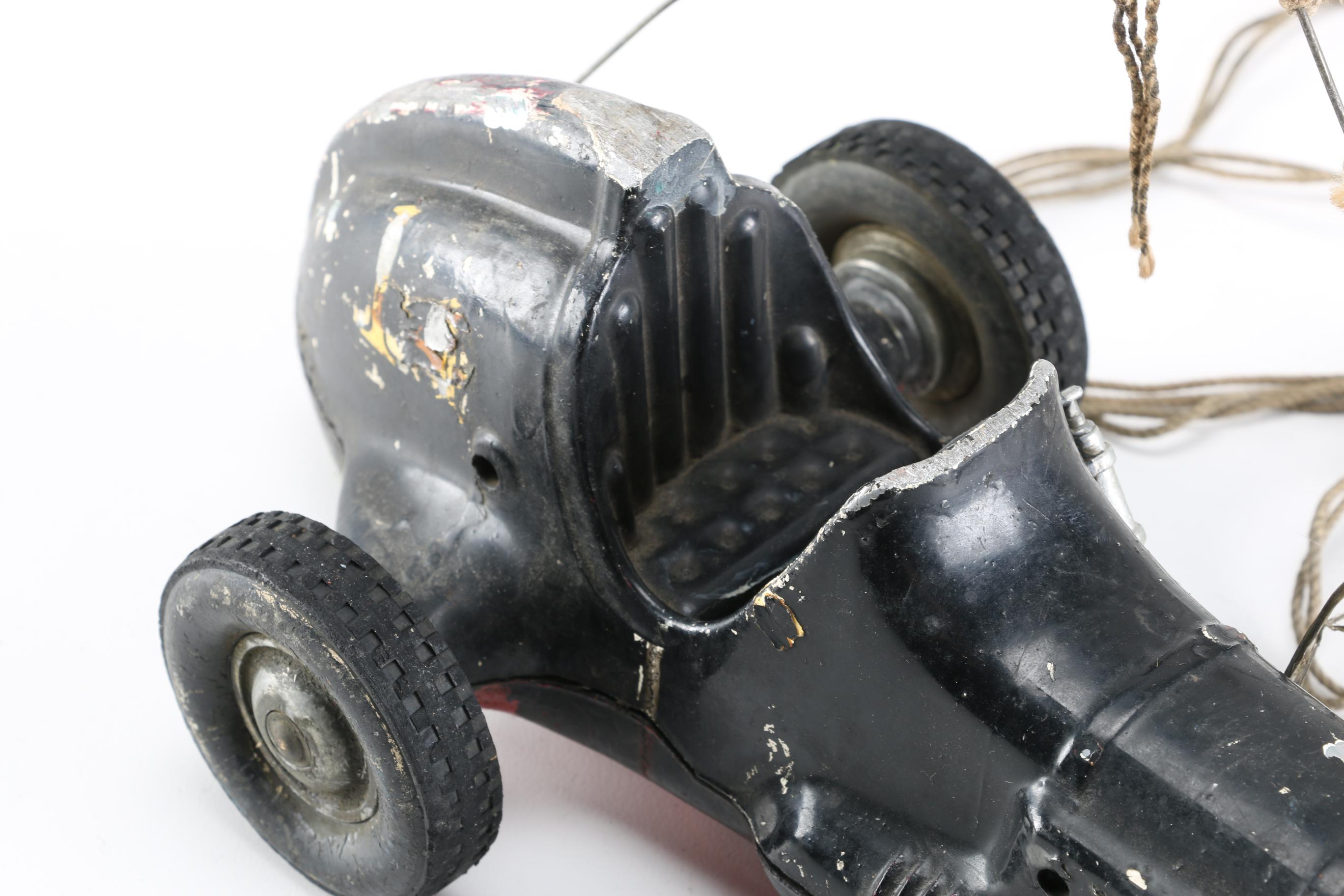 Circa 1950 Roy Cox Thimble Drome Champion Tether Car