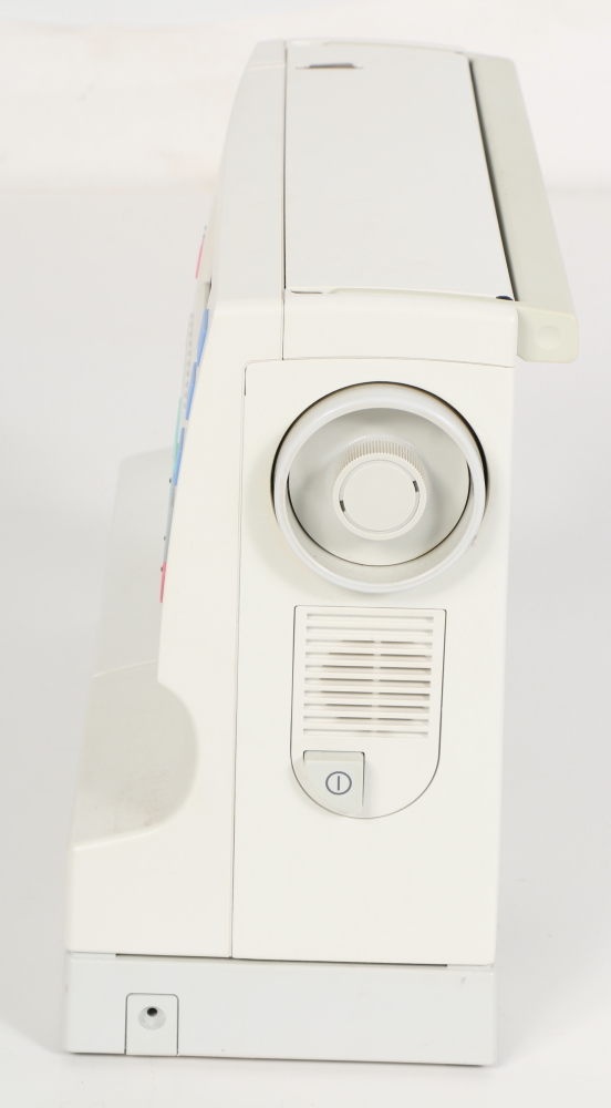 Pfaff Special Edition "Creative 7570" Sewing Machine