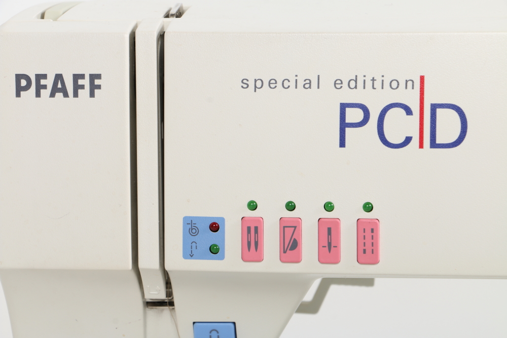 Pfaff Special Edition "Creative 7570" Sewing Machine