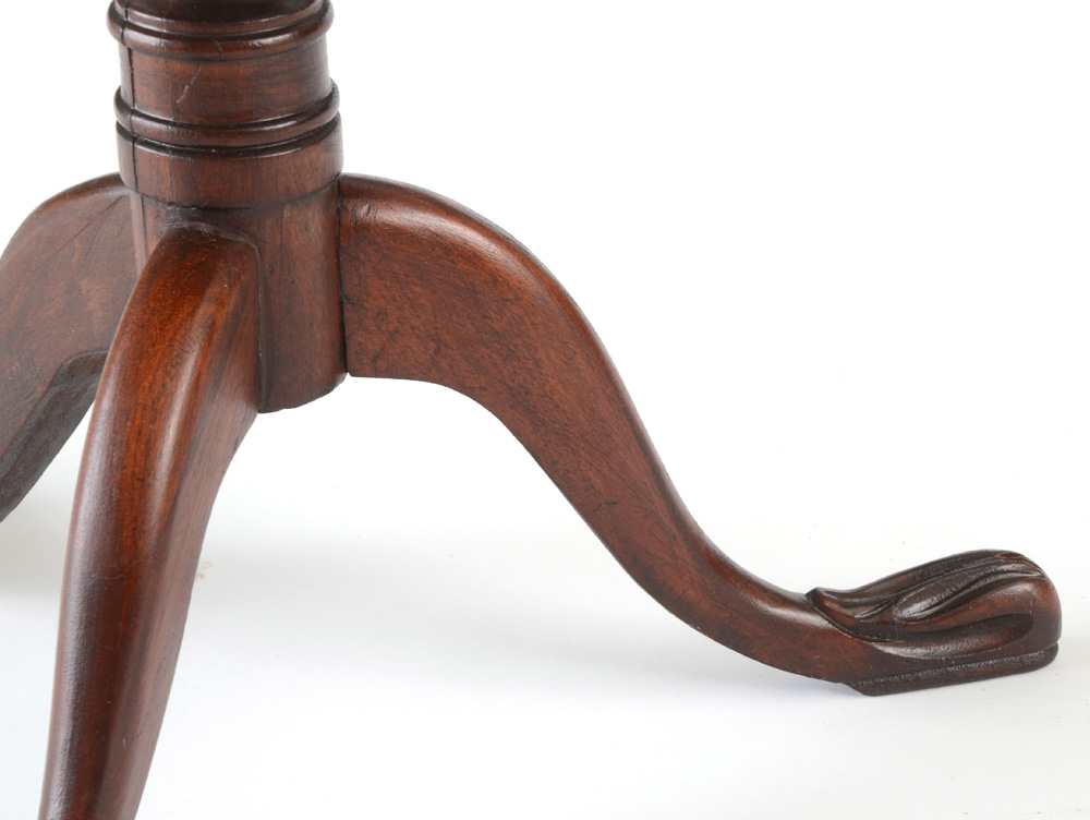 Antique Pie-Crust Gallery Table