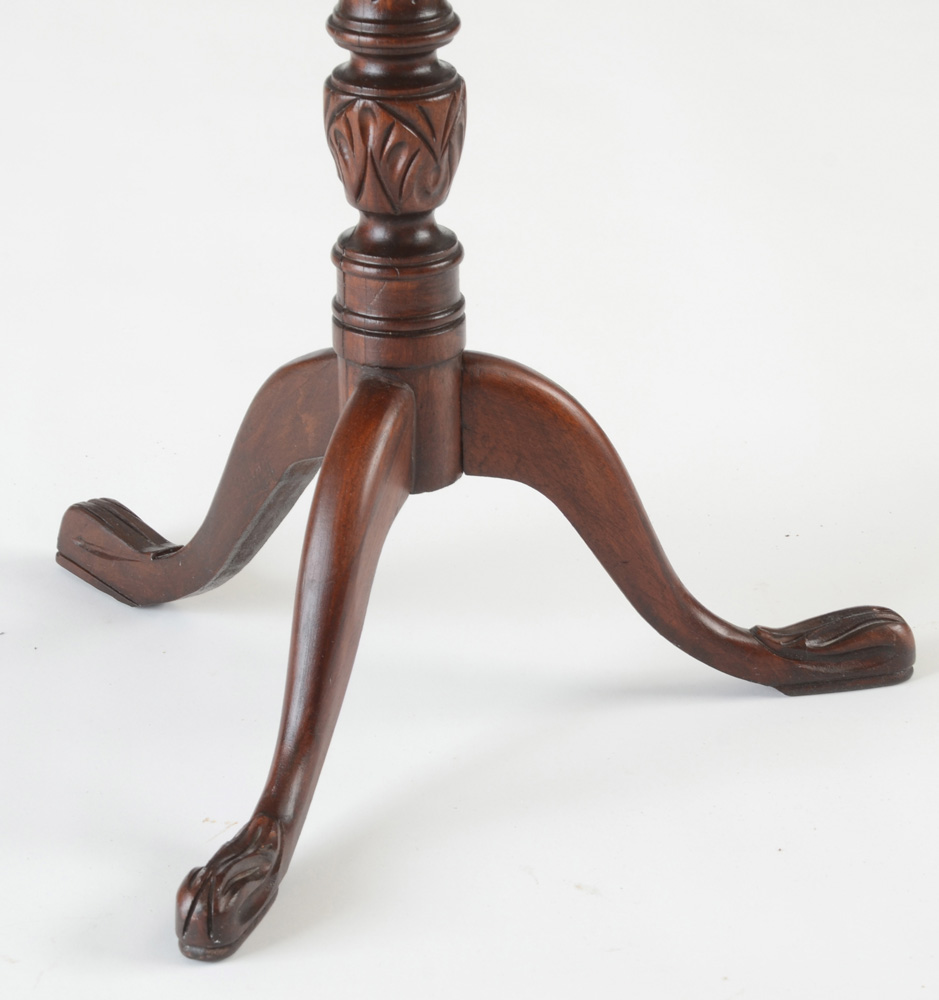 Antique Pie-Crust Gallery Table