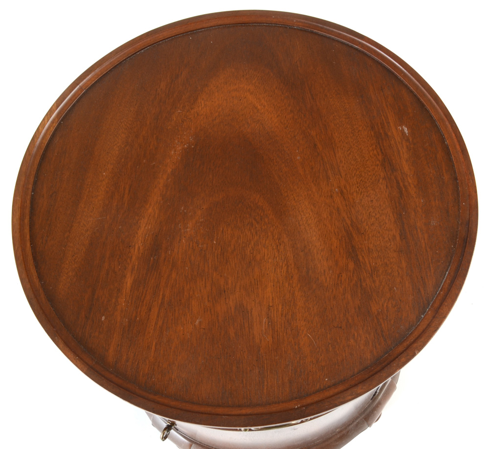 Hekman Mahogany Pedestal End Table