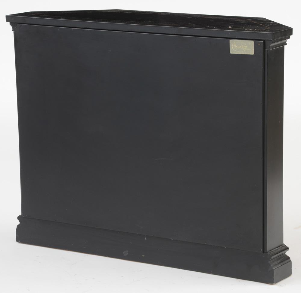 American of Chicago Cabinet