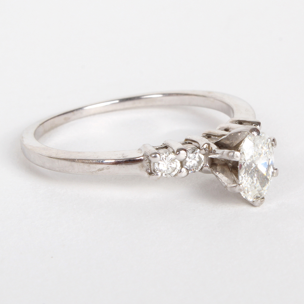14K White Gold Oval Diamond Engagement Ring