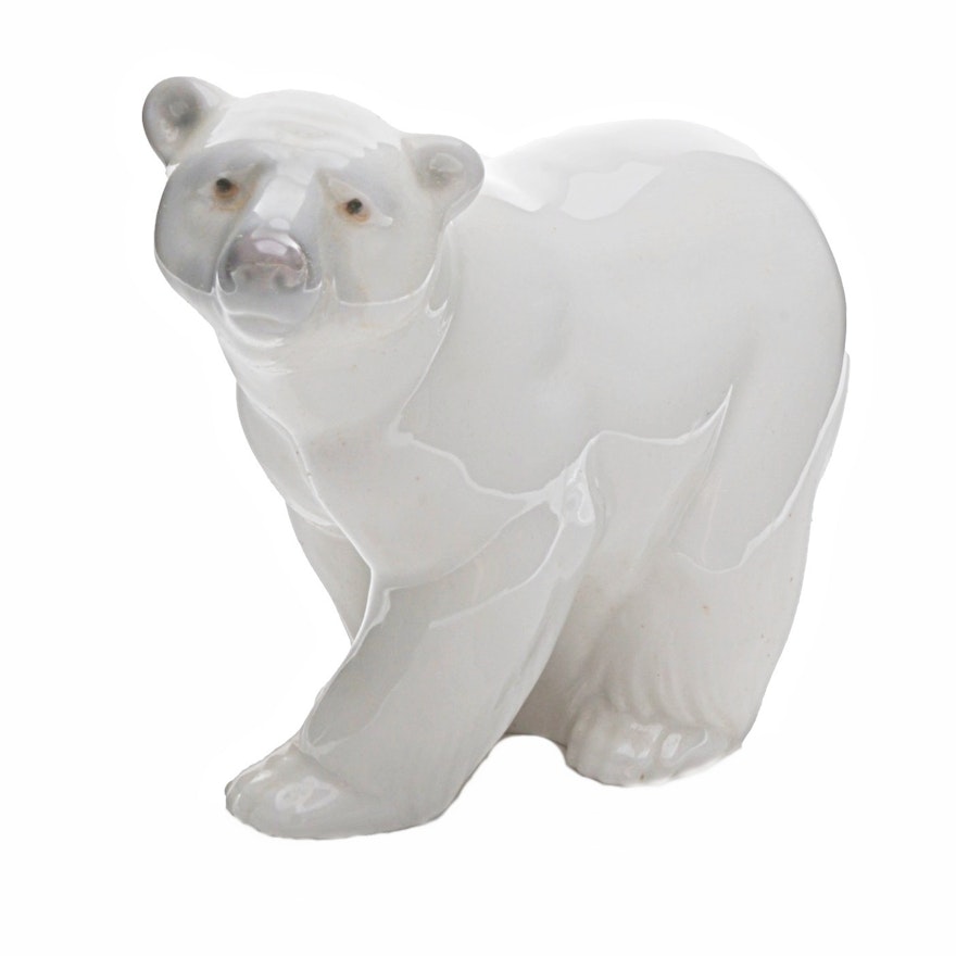 Lladro Porcelain Retired Figure of Polar Bear, #1207