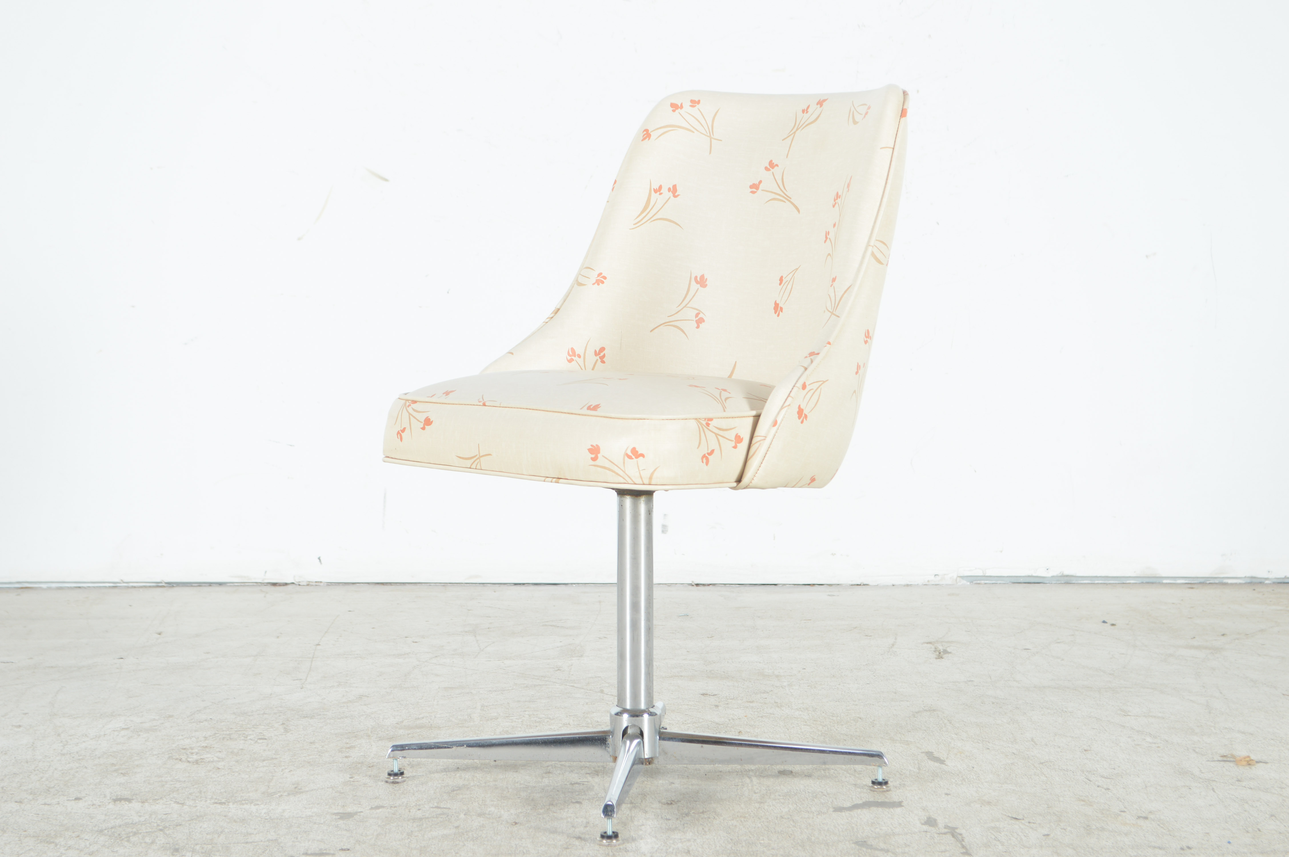 Mid Century Modern Tulip Chair