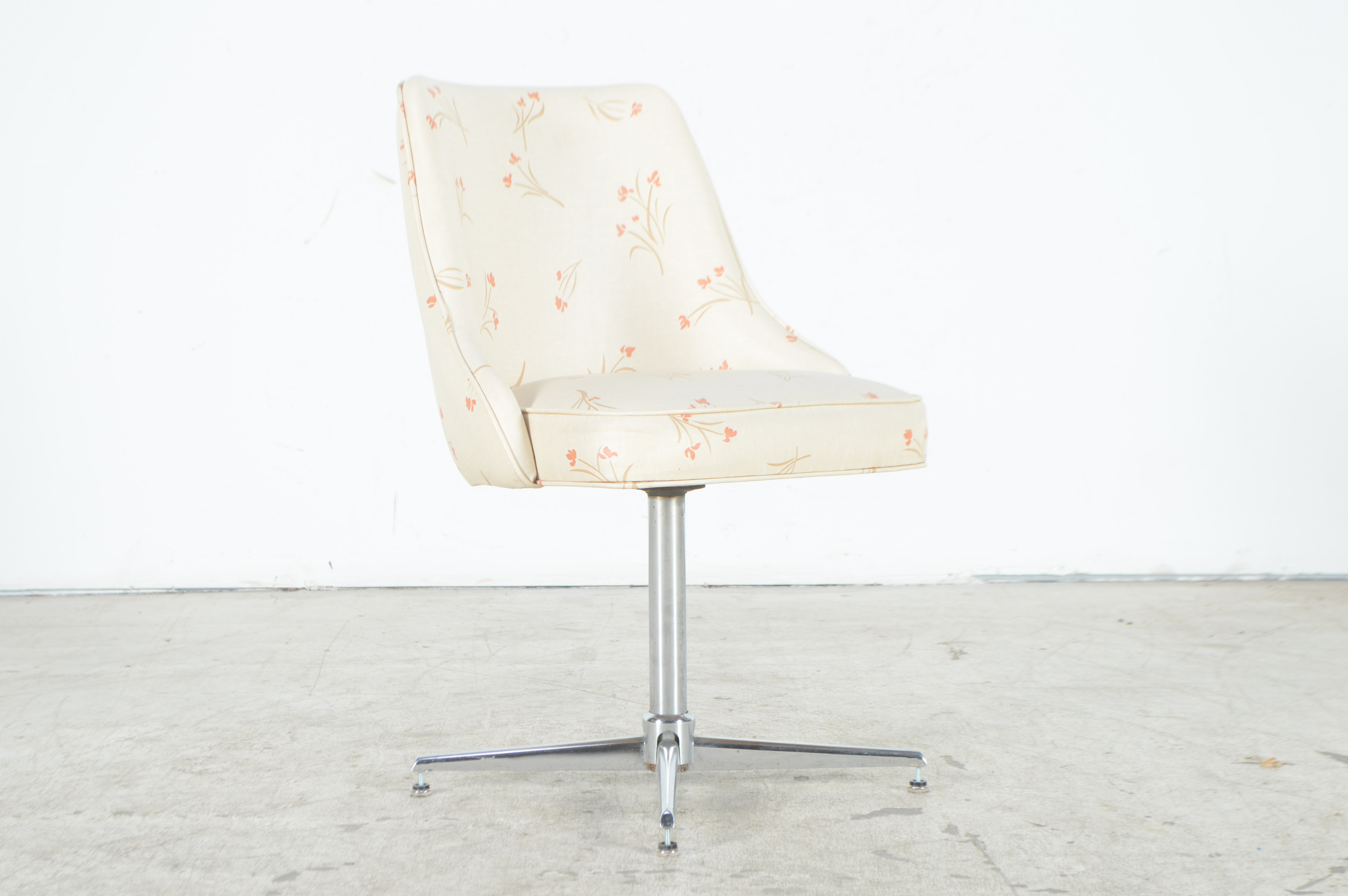 Mid Century Modern Tulip Chair