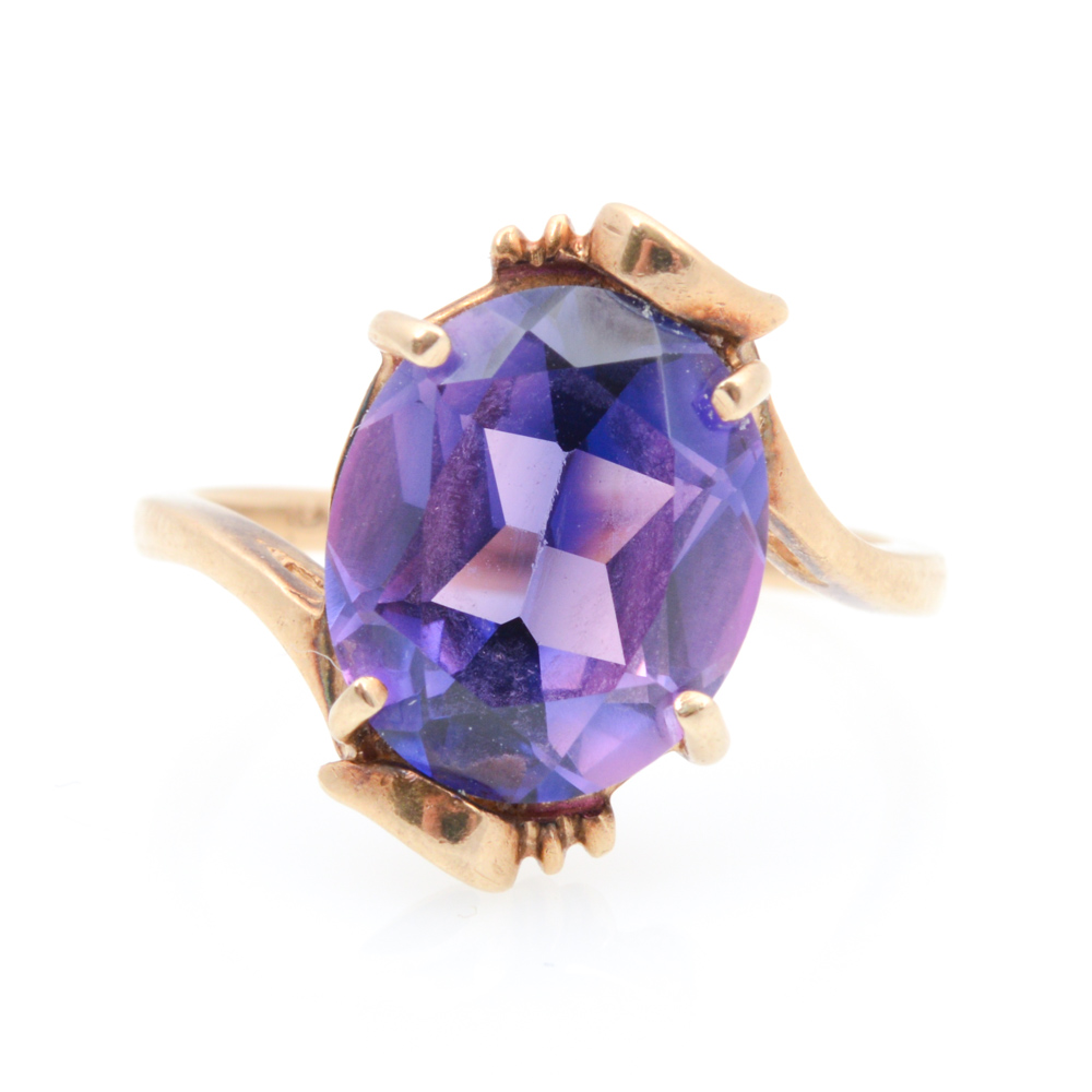 10K Yellow Gold and Synthetic Color Change Sapphire Ring
