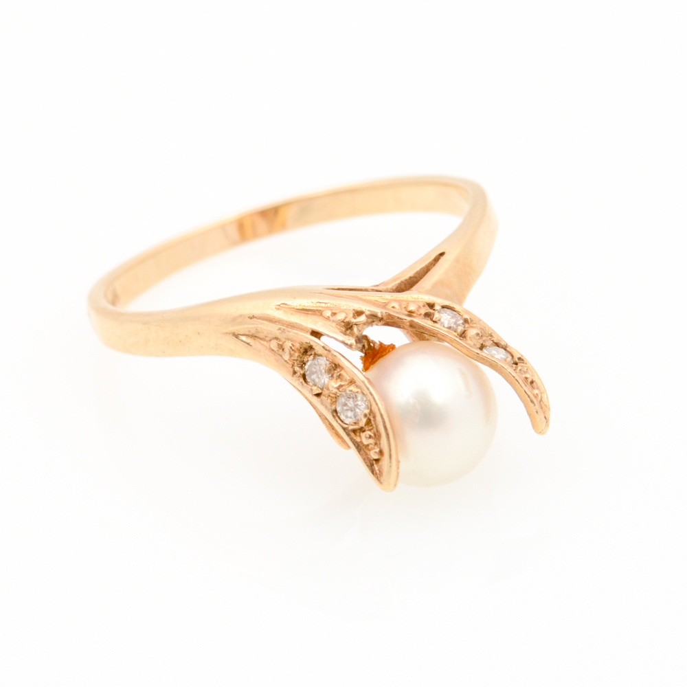 10K Yellow Gold Pearl and Diamond Ring
