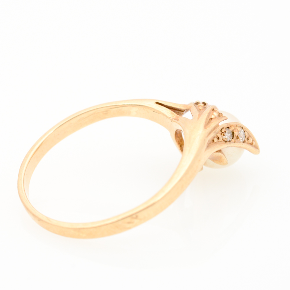 10K Yellow Gold Pearl and Diamond Ring