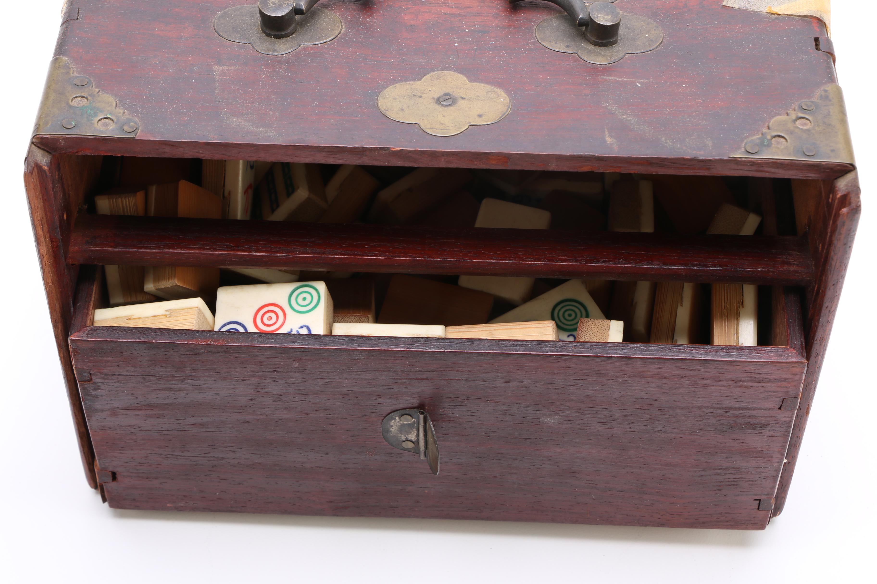 Antique Mahjong Set