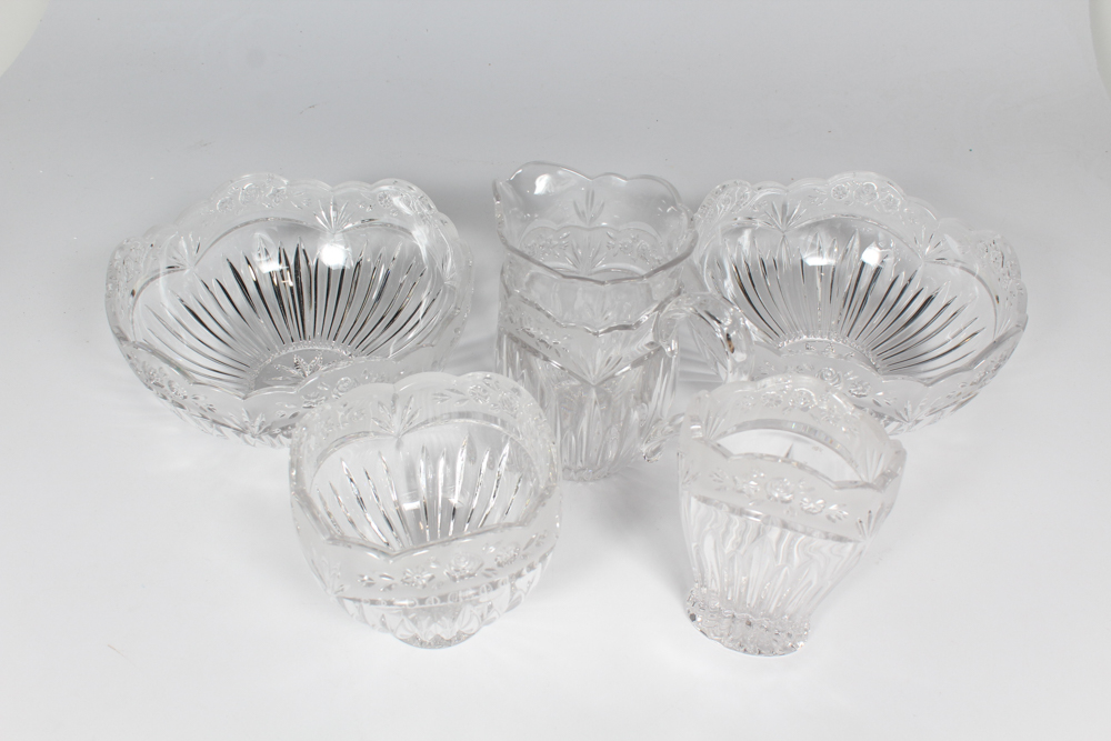 Crystal Decor Featuring Block