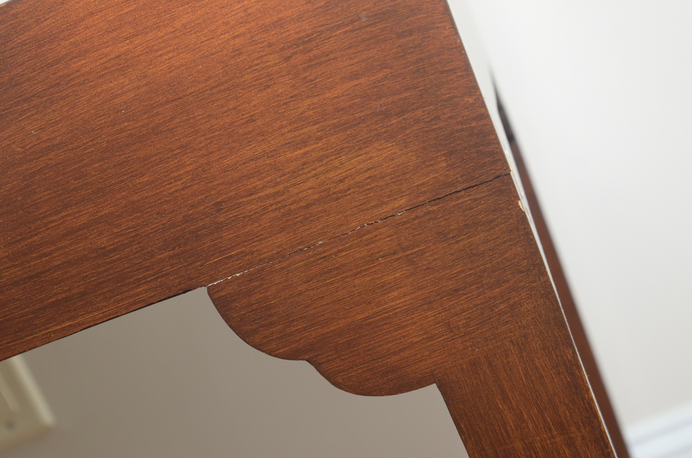 Side Table With Lidded Storage Compartment