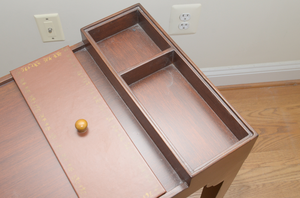 Side Table With Lidded Storage Compartment