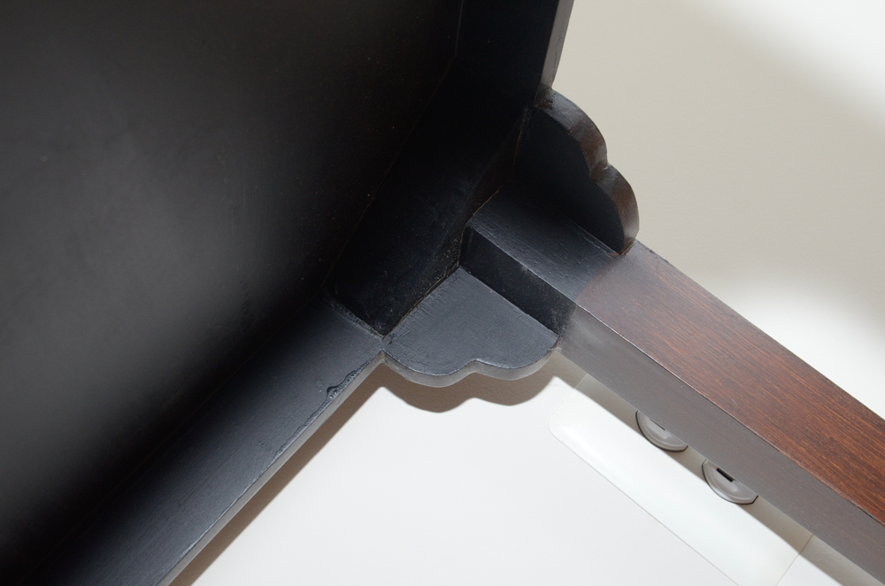 Side Table With Lidded Storage Compartment