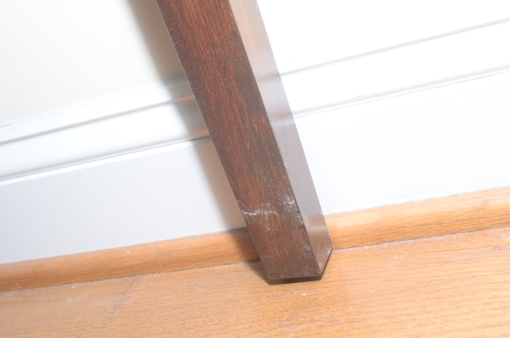 Side Table With Lidded Storage Compartment