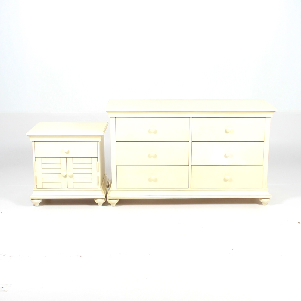 White Finished Wood Bedroom Set