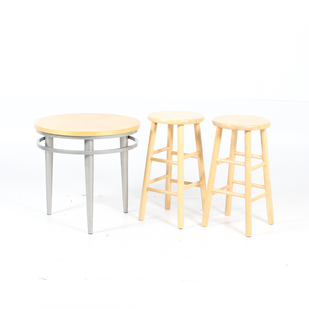Contemporary Metal Accent Table With Stools