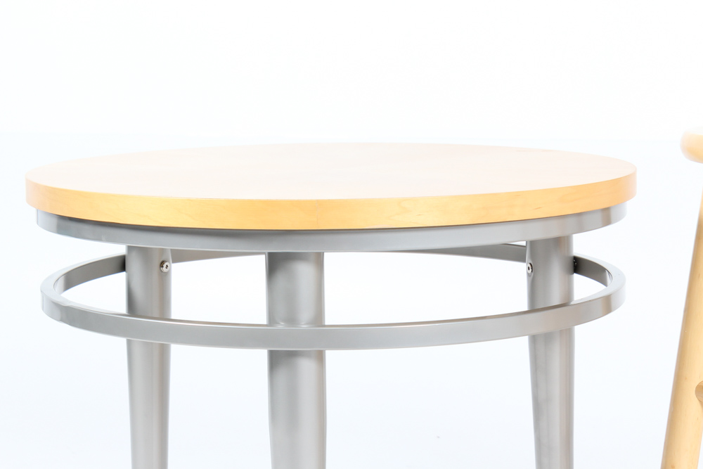 Contemporary Metal Accent Table With Stools