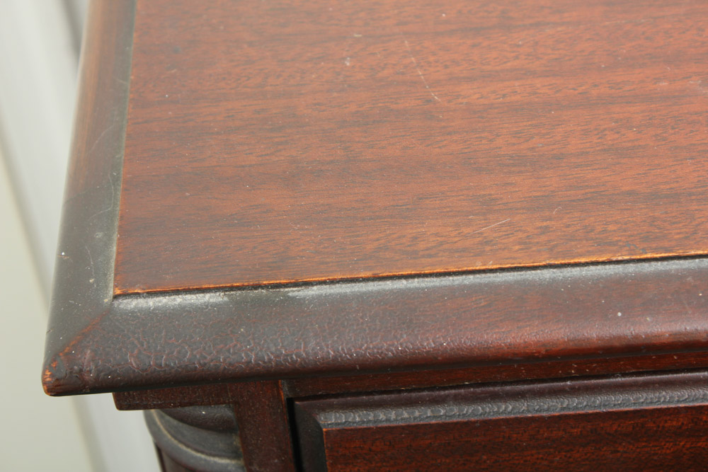 Traditional Mahogany Chest of Drawers