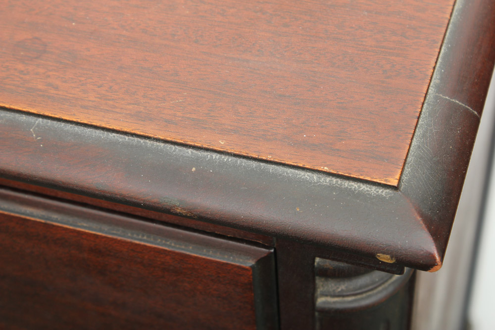 Traditional Mahogany Chest of Drawers