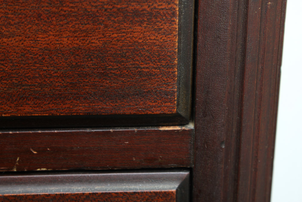 Traditional Mahogany Chest of Drawers