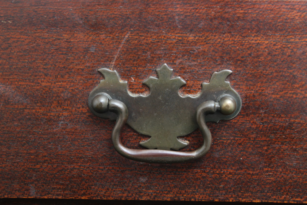 Traditional Mahogany Chest of Drawers