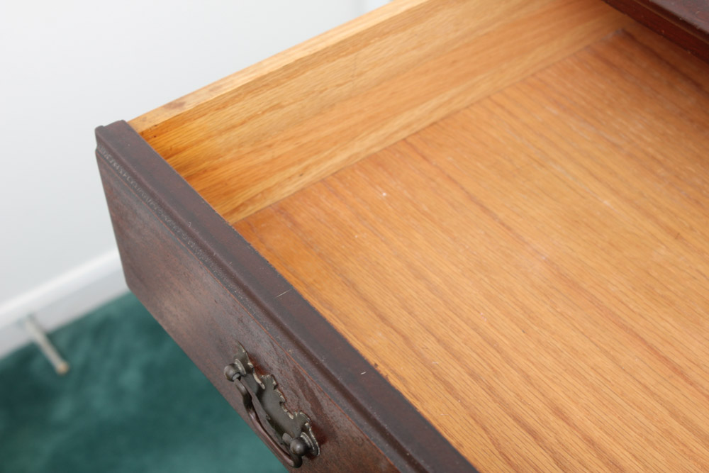 Traditional Mahogany Chest of Drawers