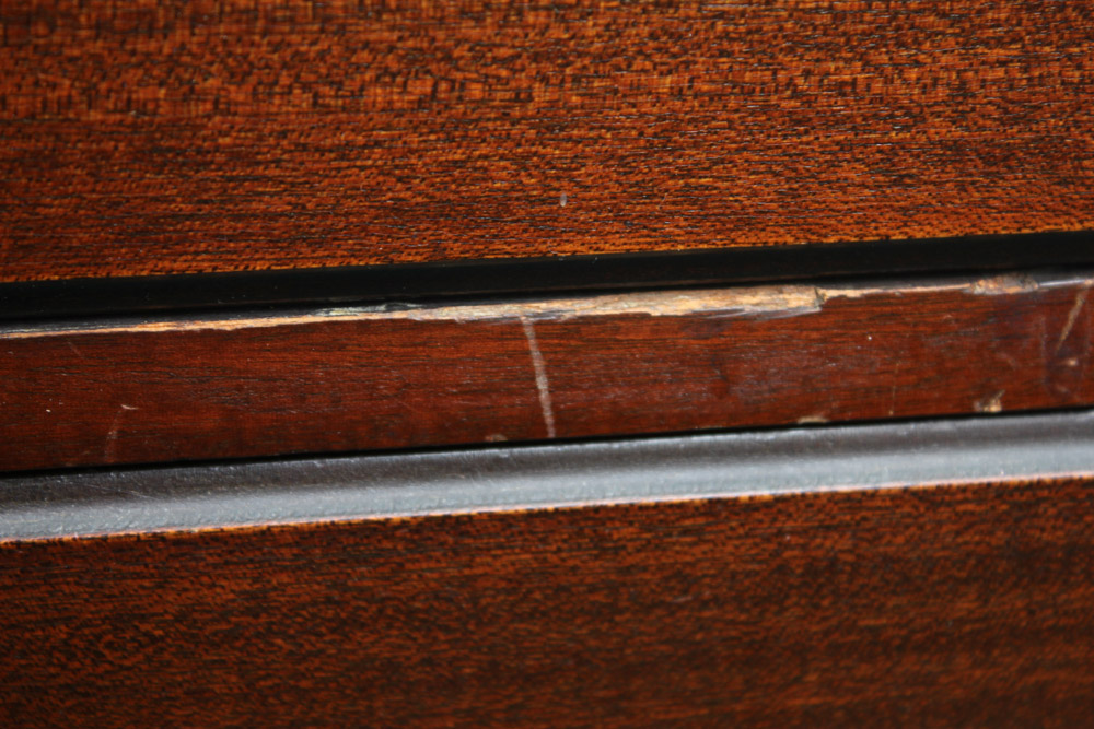 Traditional Mahogany Chest of Drawers