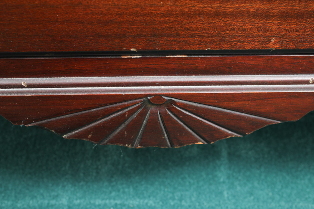 Traditional Mahogany Chest of Drawers